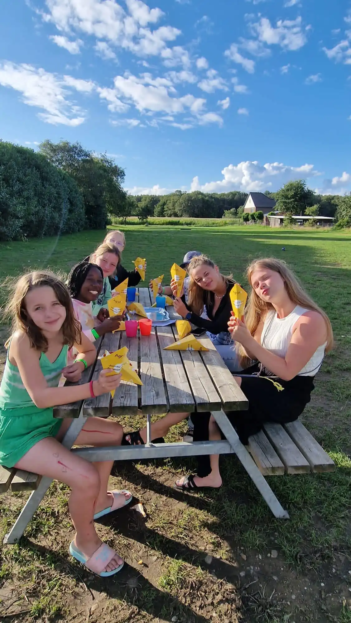 Kinderen op rouwkamp